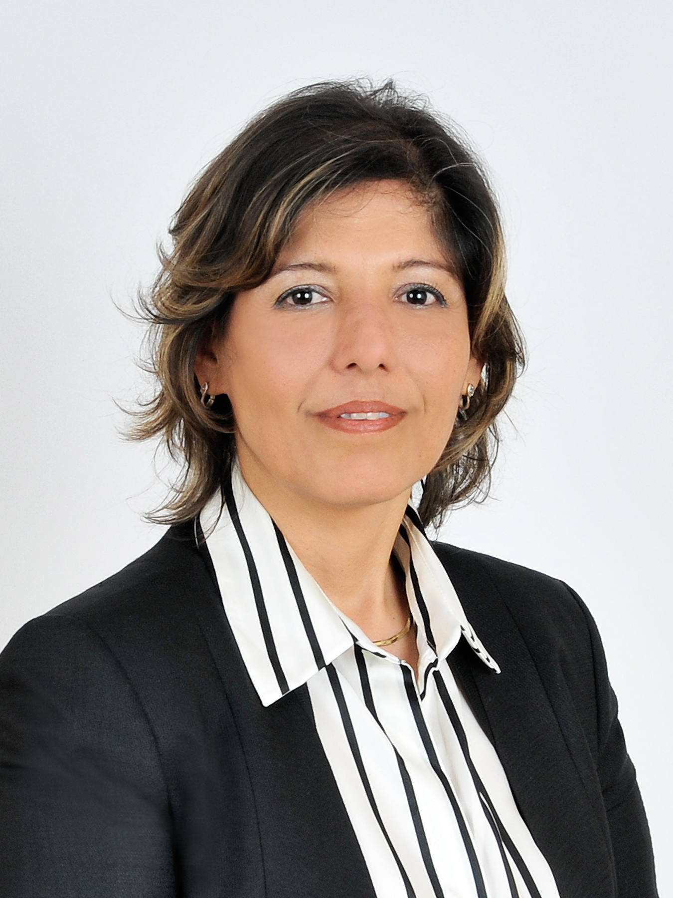 NURAY ÇİFTÇİ