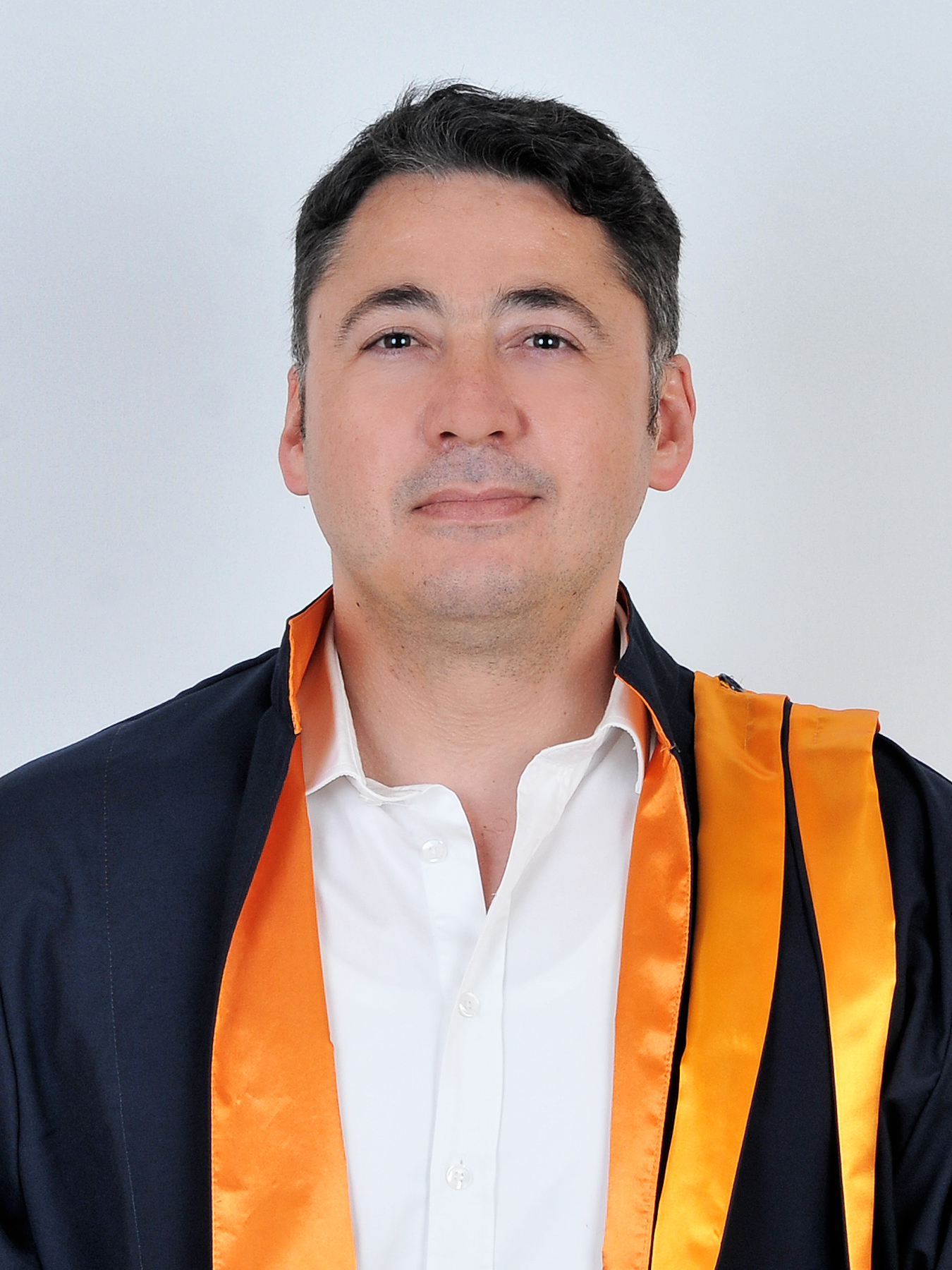 FAHRİ ÖZSUNGUR