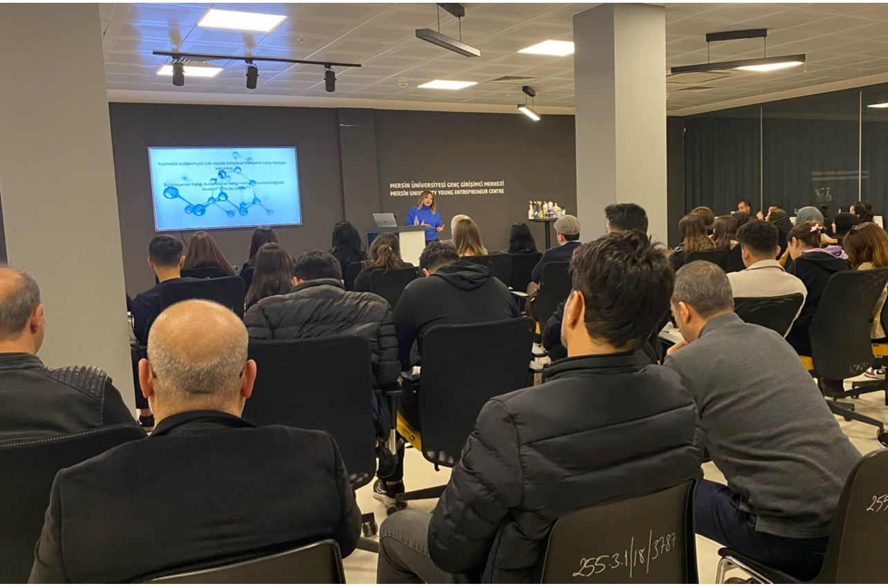 Güvenli Kozmetik Kullanımı Semineri detayı için tıklayınız