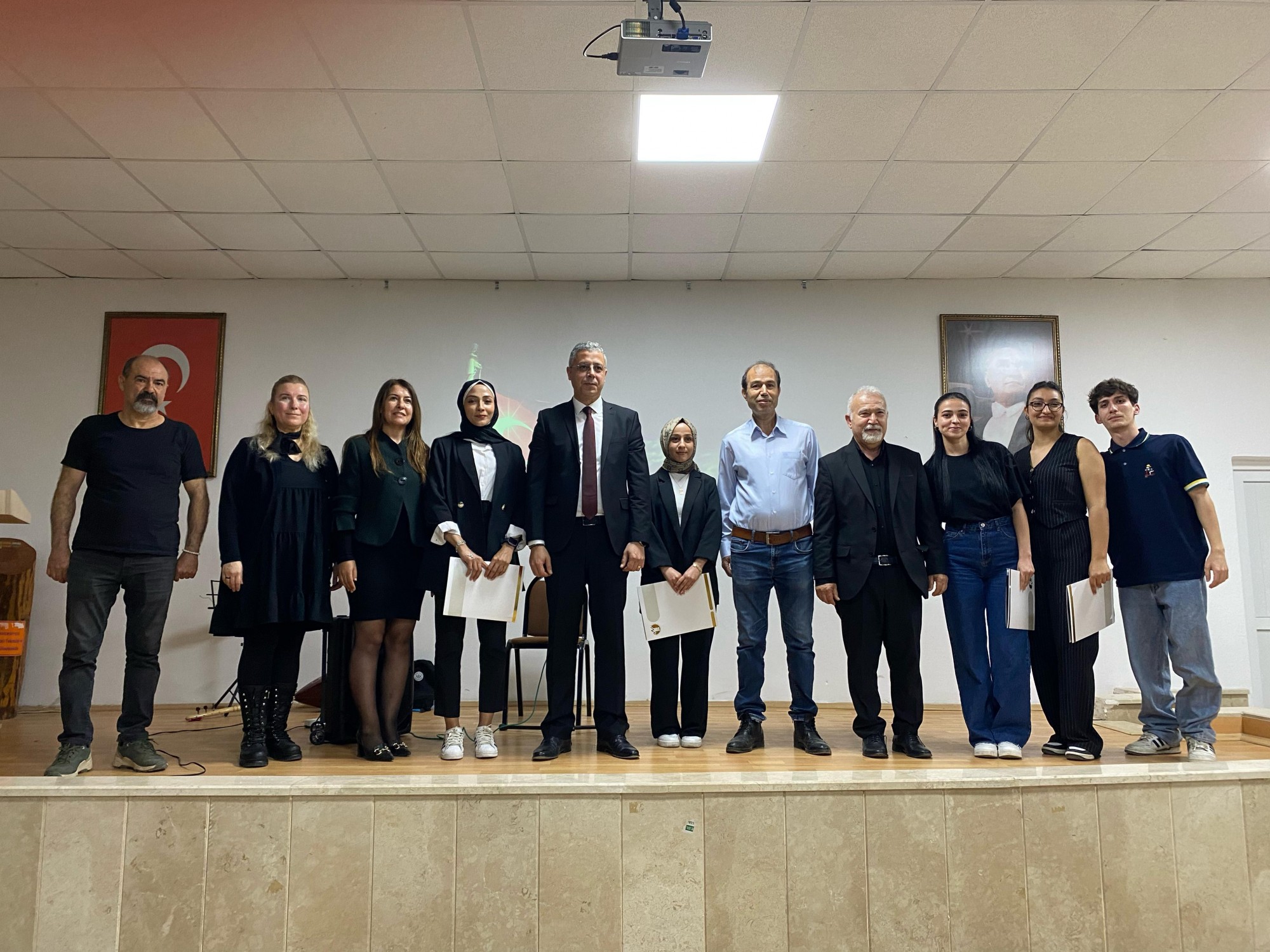 Okulumuzda 18 Mart Şehitleri Anma ve Çanakkale Zaferi Etkinliği Düzenlendi. detayı için tıklayınız