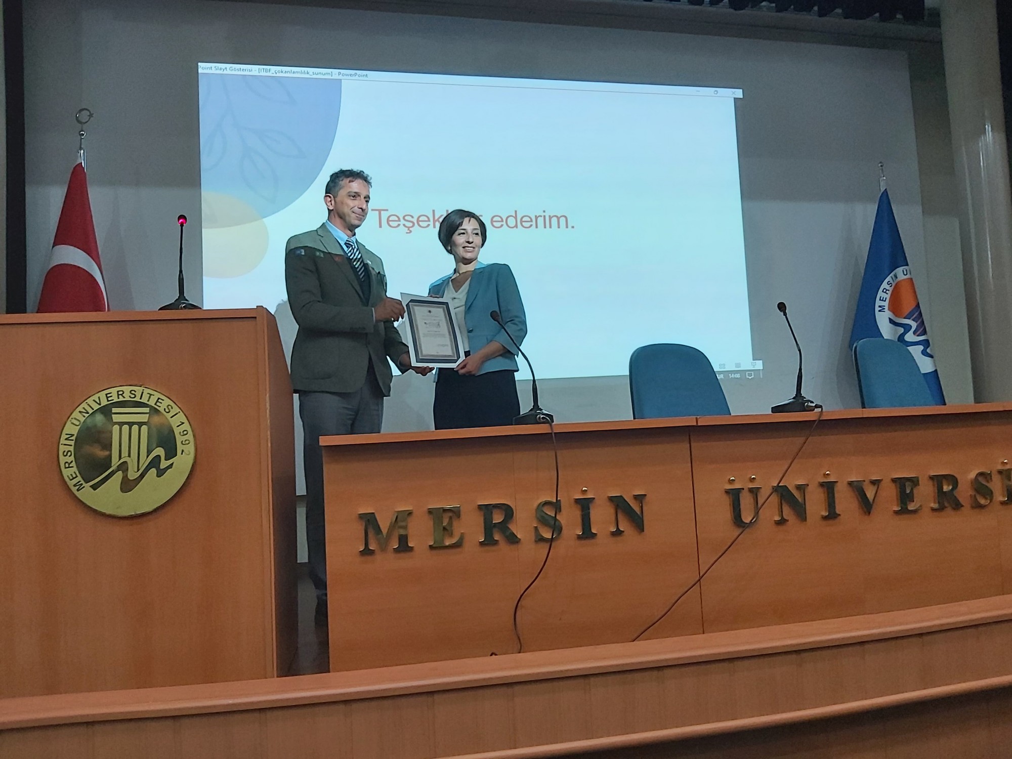 İnsan ve Toplum Bilimleri Fakültemizin Beşinci Konferansı Prof. Dr. Aygül UÇAR tarafından gerçekleştirildi. detayı için tıklayınız