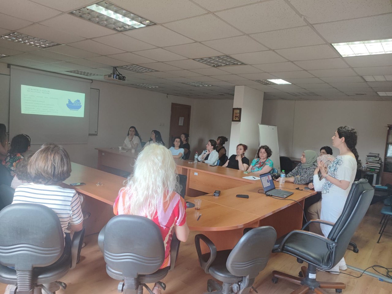 Mersin Üniversitesi Sağlık Bilimleri Fakültesi ve Hemşirelik Fakültesi Akademik ve İdari Personel ile Lisansüstü Öğrencilerine Yönelik Beslenme ve Diyetetik Bölümü Tarafından ''popüler Diyetler Sürdürülebilir Mi?'' İçerikli Bir Etkinlik Gerçekleştirildi. detayı için tıklayınız
