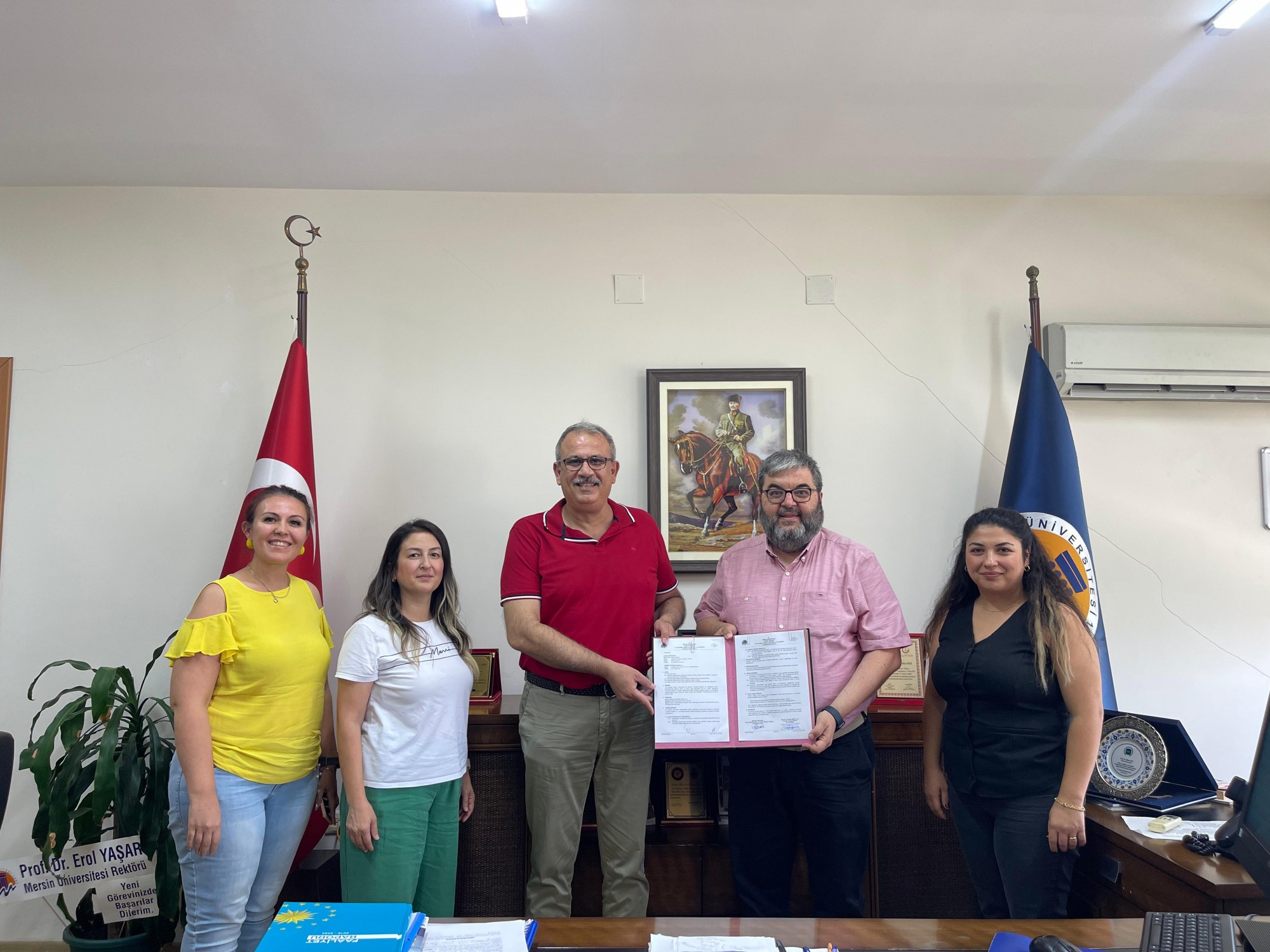 Mersin Üniversitesi Kariyer Merkezi ile Akyürek Teknoloji Makine A.Ş. Arasında İş Birliği Protokolü İmzalandı detayı için tıklayınız