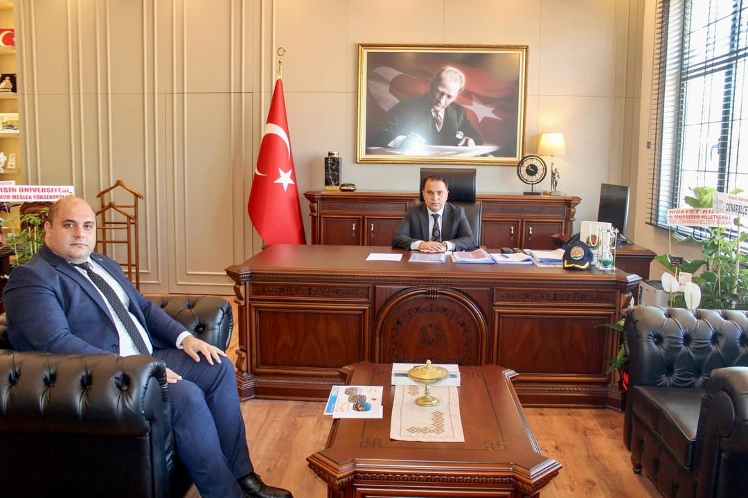 Yüksekokul Müdürümüz Öğr. Gör. Bilge Kaan Ercan, Anamur Kaymakamı olarak göreve başlayan Sayın Kemal Duru’yu makamında ziyaret  etti. detayı için tıklayınız