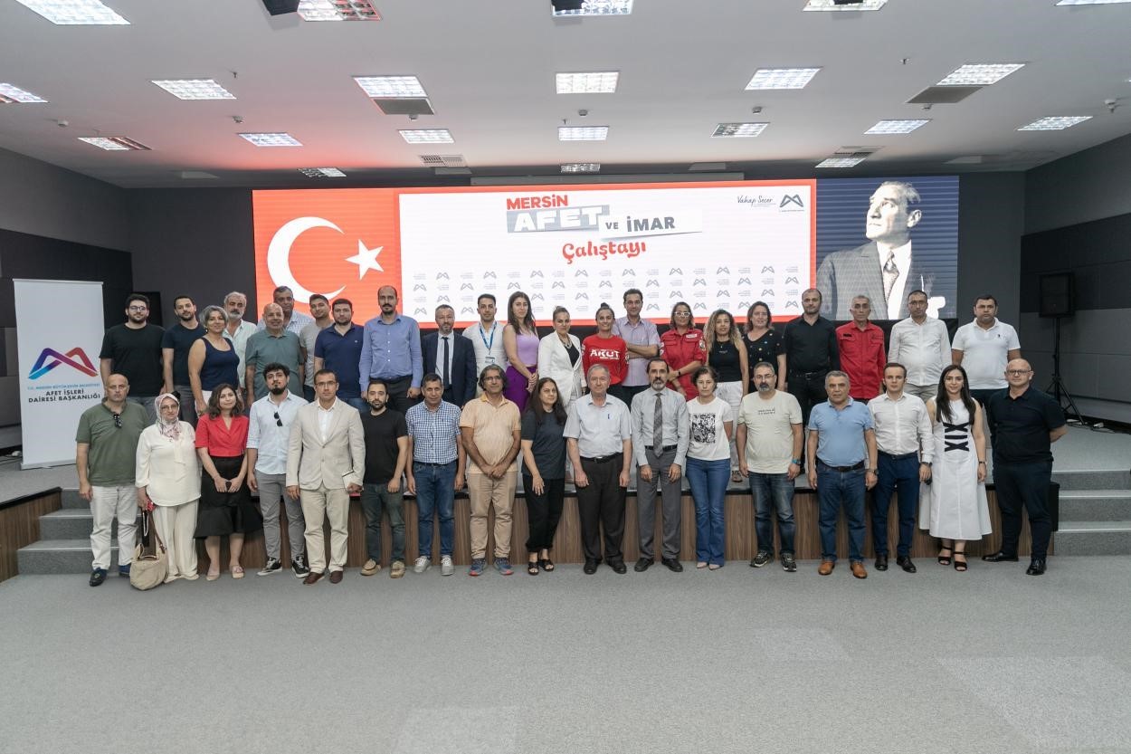 Mersin Büyükşehir Belediyesi Afet ve İmar Çalıştayı detayı için tıklayınız