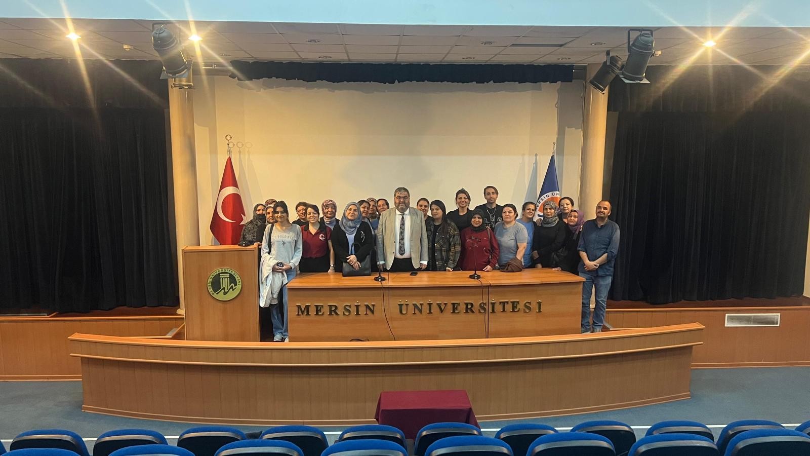 Üniversitemizde Finansal Okuryazarlık Eğitimi Gerçekleştirildi detayı için tıklayınız