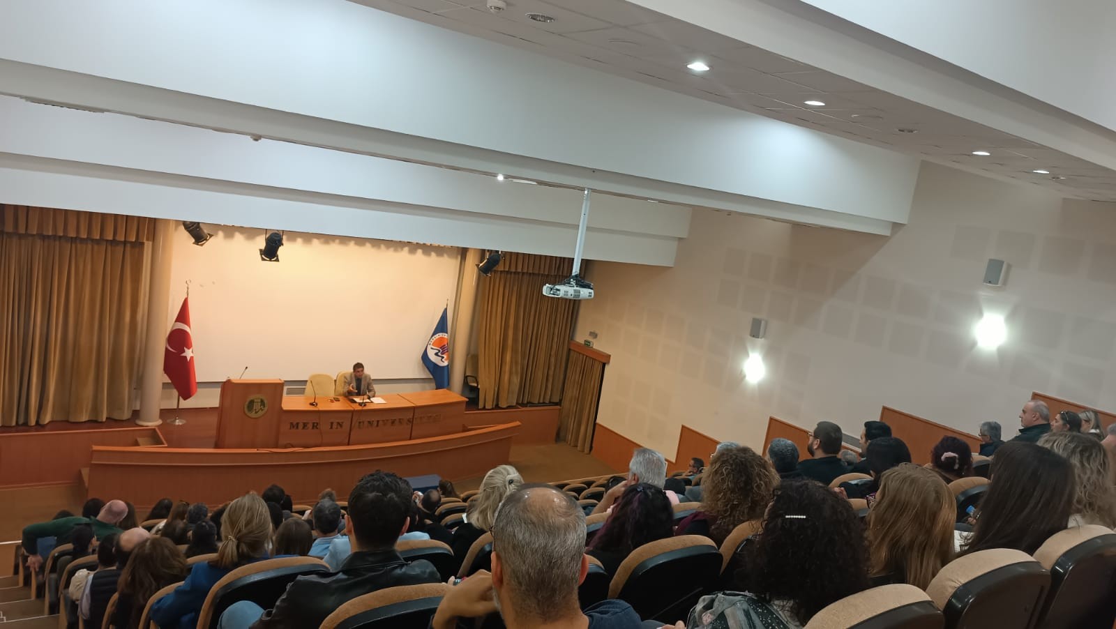 Fak&uuml;ltemiz Akademik Kurul Toplantısı  detayı için tıklayınız