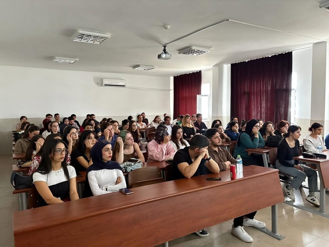 &ldquo;Erasmus &Ouml;ğrenci Staj Hareketliliği&rdquo; konusunda &ouml;ğrencilerimize seminer verilmiştir. detayı için tıklayınız