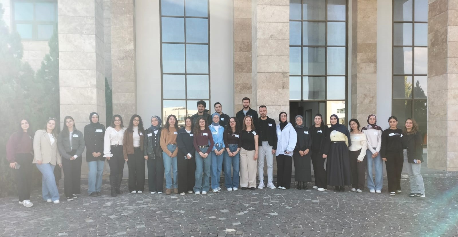 S&uuml;rd&uuml;r&uuml;lebilir &Ccedil;evre Eğitimi Programı Fak&uuml;ltemizde Ger&ccedil;ekleştirildi detayı için tıklayınız