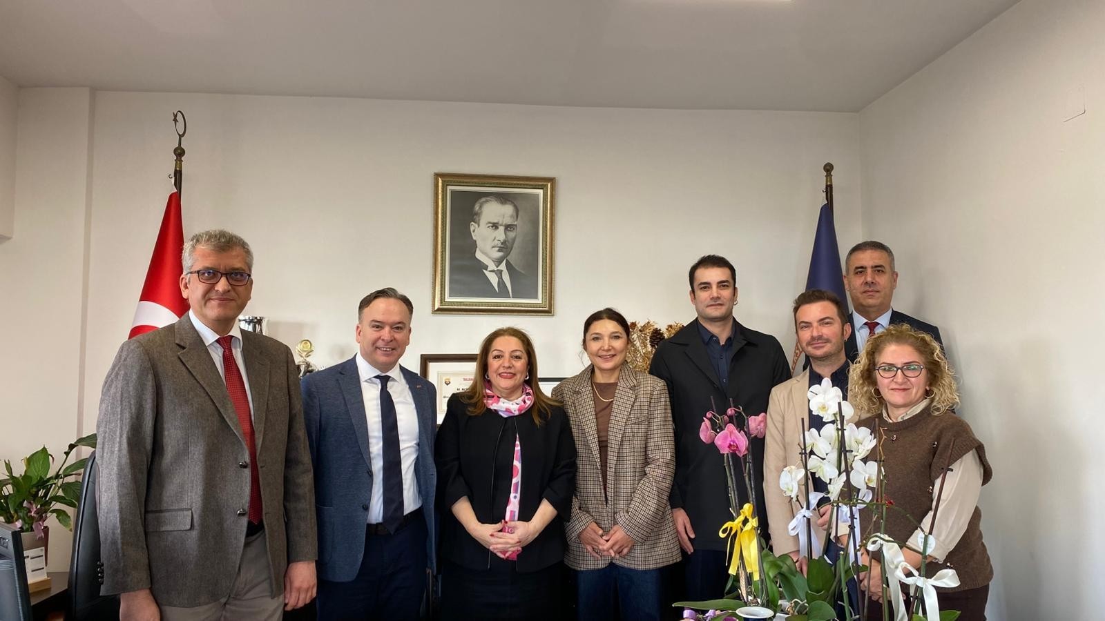 G&Uuml;NEY ECZA KOOPERATİFİ FAK&Uuml;LTEMİZİ ZİYARET ETTİ detayı için tıklayınız