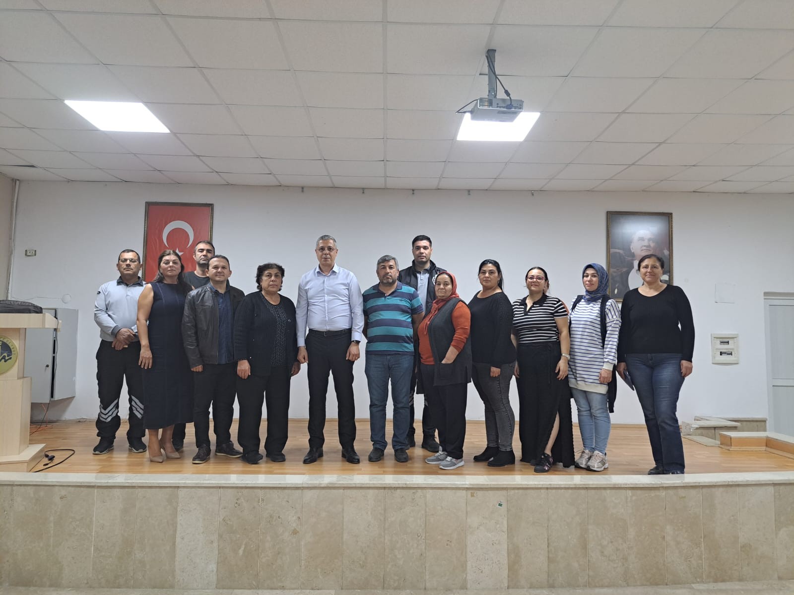 Silifke MYO Personeline Protokol ve Sosyal Davranış Kuralları Eğitimi Verildi detayı için tıklayınız