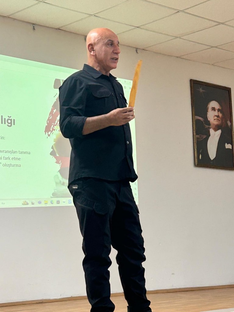 Meslek Y&uuml;ksekokulumuzda Savunma Sporları Semineri D&uuml;zenlendi detayı için tıklayınız