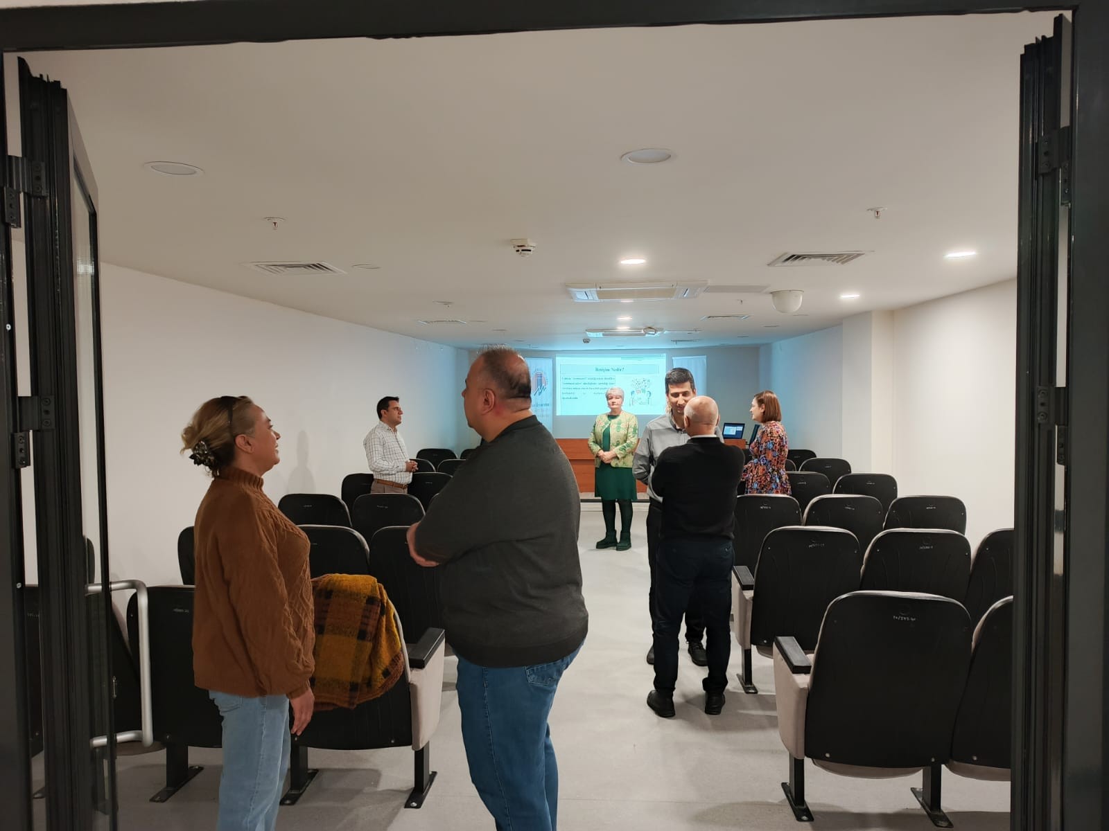 Mersin B&uuml;y&uuml;kşehir Belediyesi &Ccedil;alışanlarına Y&ouml;nelik Diksiyon ve Etkili İletişim Konulu Eğitim Verildi detayı için tıklayınız