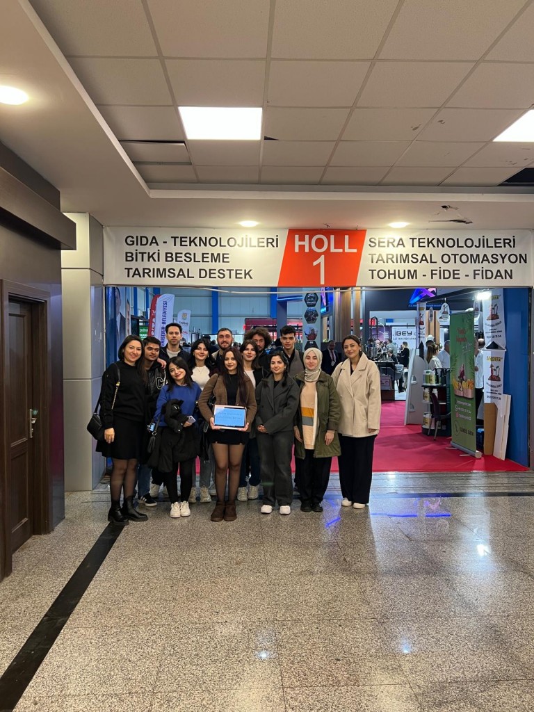 Gıda İşleme B&ouml;l&uuml;m&uuml; &Ouml;ğrencileri Mersin Tarım Fuarı&rsquo;nda Sekt&ouml;rle Buluştu detayı için tıklayınız