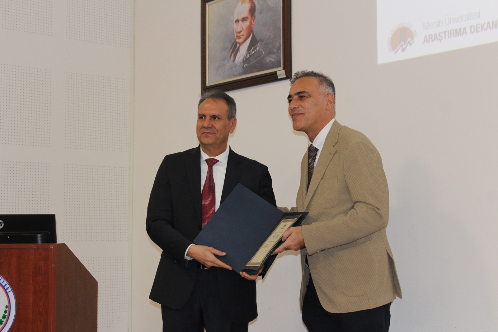 Araştırma Dekanlığı Konulu Etkinlik Tıp Fak&uuml;ltesinde D&uuml;zenlendi detayı için tıklayınız