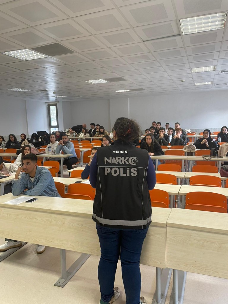 Mersin İl Emniyet M&uuml;d&uuml;rl&uuml;ğ&uuml;&rsquo;nden &Ouml;ğrencilerimize narkogen&ccedil;lik Projesi Kapsamında Bilgilendirme Eğitimi Yapıldı detayı için tıklayınız