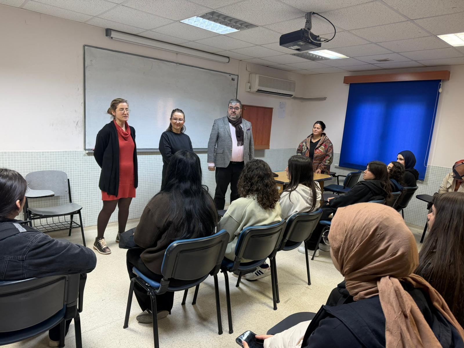 15 Temmuz Şehitler Anadolu Lisesi&rsquo;nden Sağlık Bilimleri Fak&uuml;ltesi&rsquo;ne Ziyaret detayı için tıklayınız