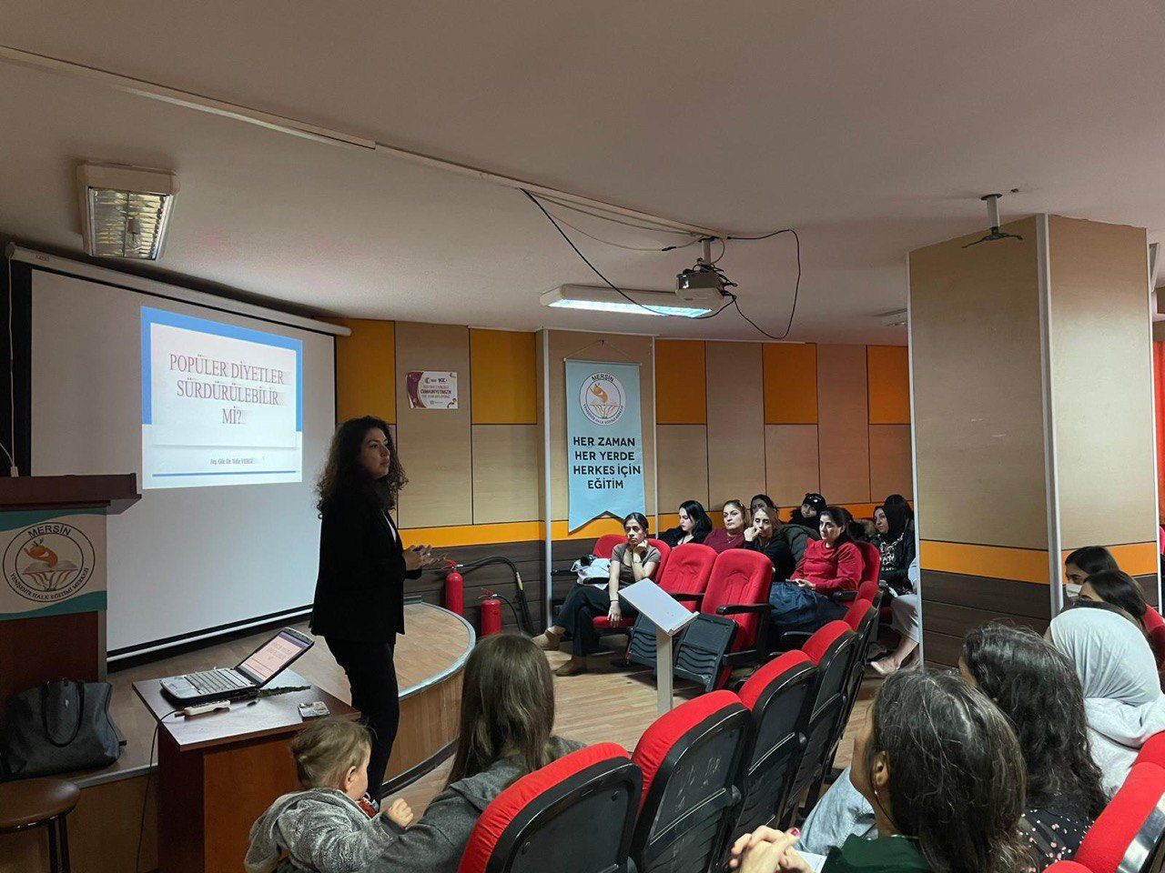 S&uuml;rd&uuml;r&uuml;lebilir Diyetle Sağlıklı Yaşam Etkinliği Toplumsal Katkı Kapsamında Ger&ccedil;ekleştirildi detayı için tıklayınız