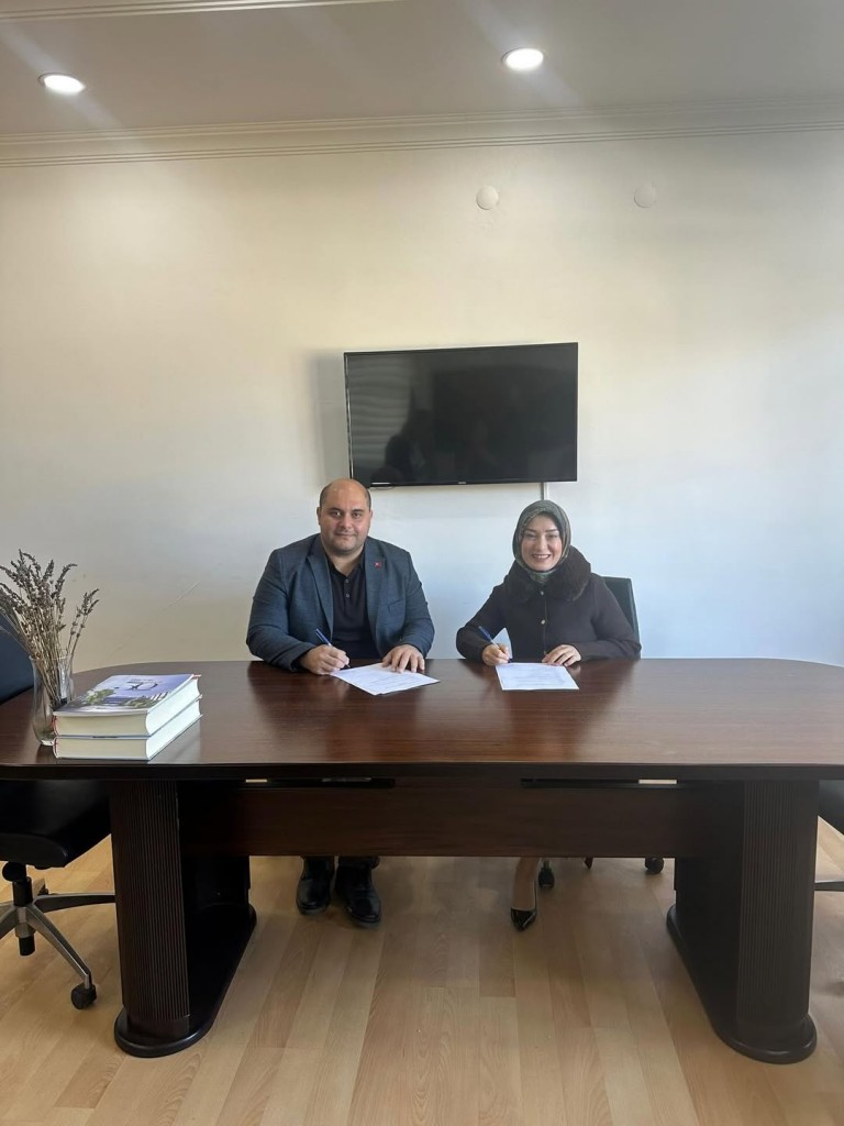 Y&uuml;ksekokulumuz ile Anamur &Ouml;zel G&uuml;m&uuml;ş Koleji arasında &ldquo;protokol&rdquo; imzalandı. detayı için tıklayınız