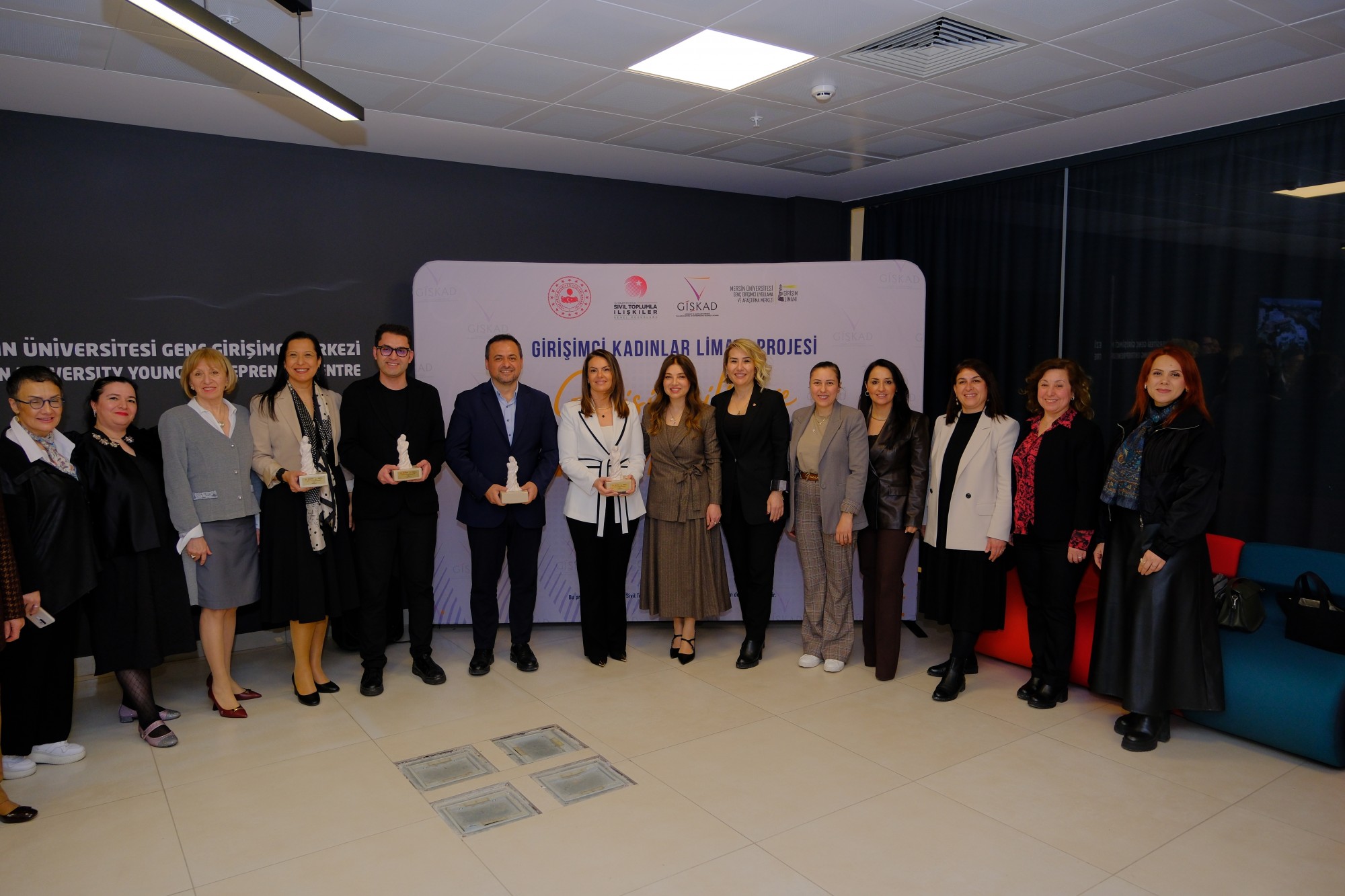 🏅 Plaket Takdimi detayı için tıklayınız