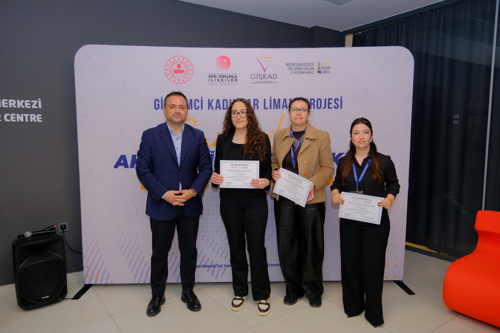 📜✨ Katılım Belgeleri Takdim Edildi! detayı için tıklayınız