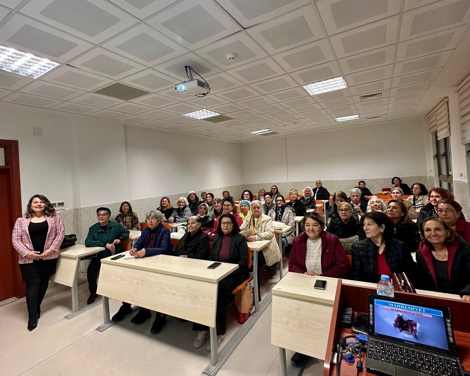 Tazelenme &Uuml;niversitesi &Ouml;ğrencilerine Mahremiyet Eğitimi Verildi detayı için tıklayınız