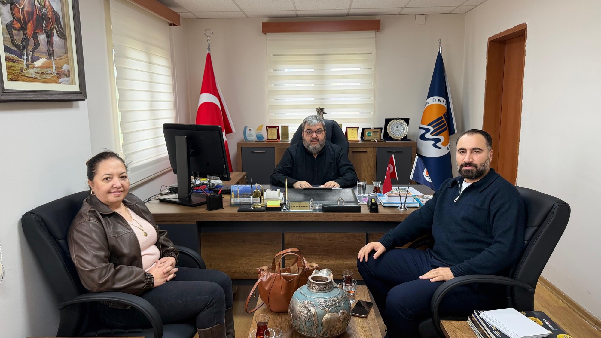 İş D&uuml;nyasından Dekanımız Prof. Dr. İlhan Ege&rsquo;ye Ziyaret detayı için tıklayınız