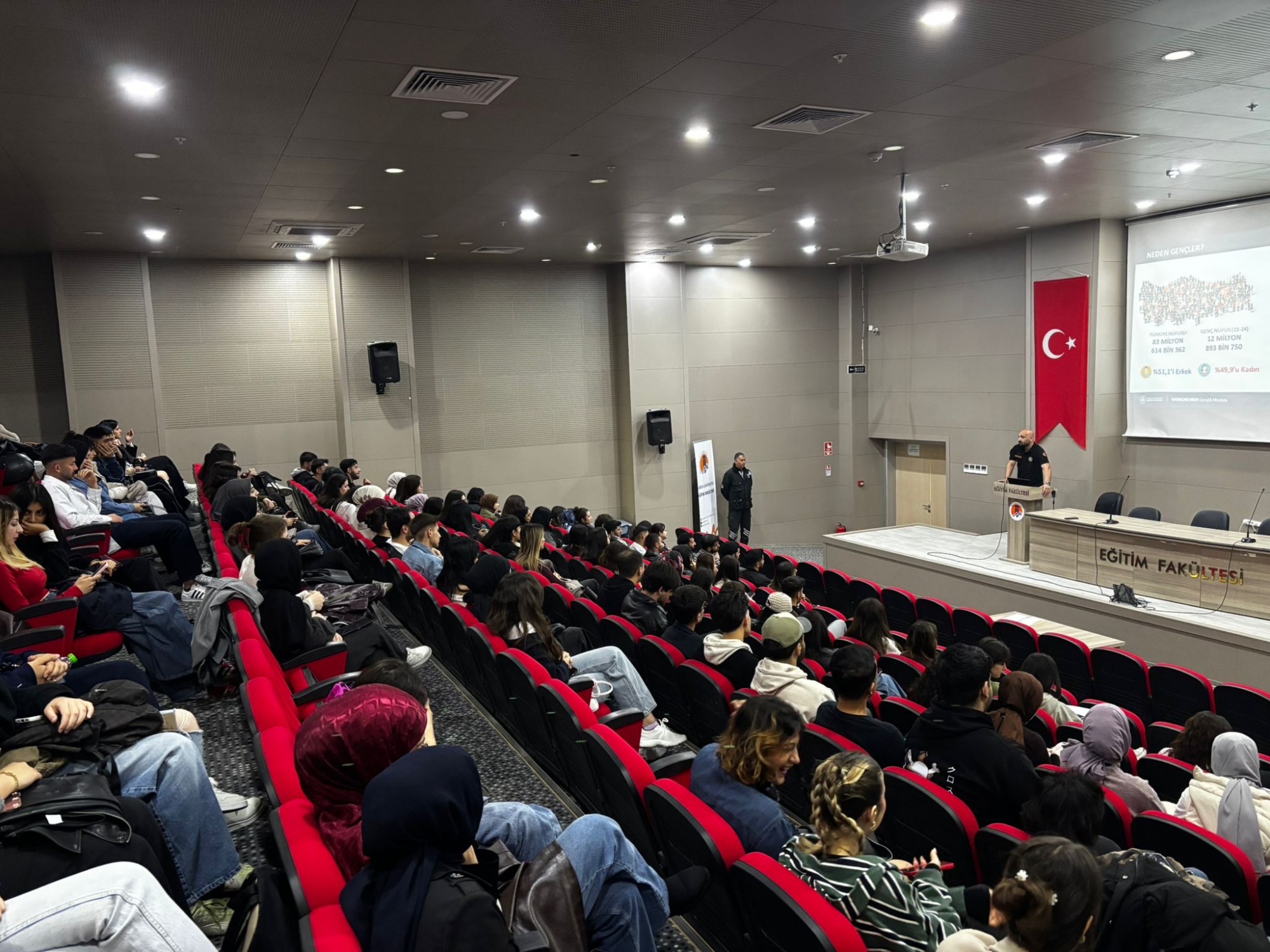 Fak&uuml;ltemizde " En İyi Narkotik Polisi Anne - Uyuma - Nargas " Eğitimi D&uuml;zenlendi. detayı için tıklayınız