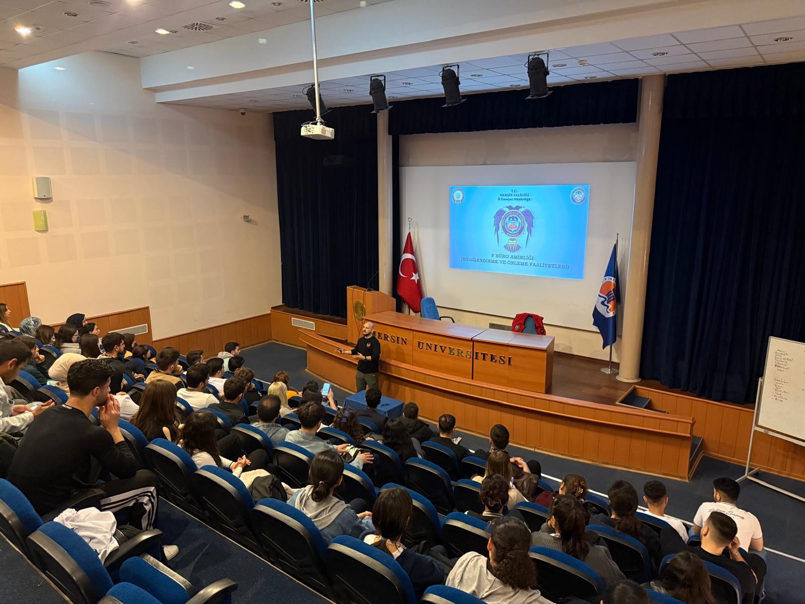 Hemşirelik Fak&uuml;ltesi &Ouml;ğrencilerine Y&ouml;nelik Ter&ouml;rle M&uuml;cadele Eğitimi Ger&ccedil;ekleştirildi detayı için tıklayınız