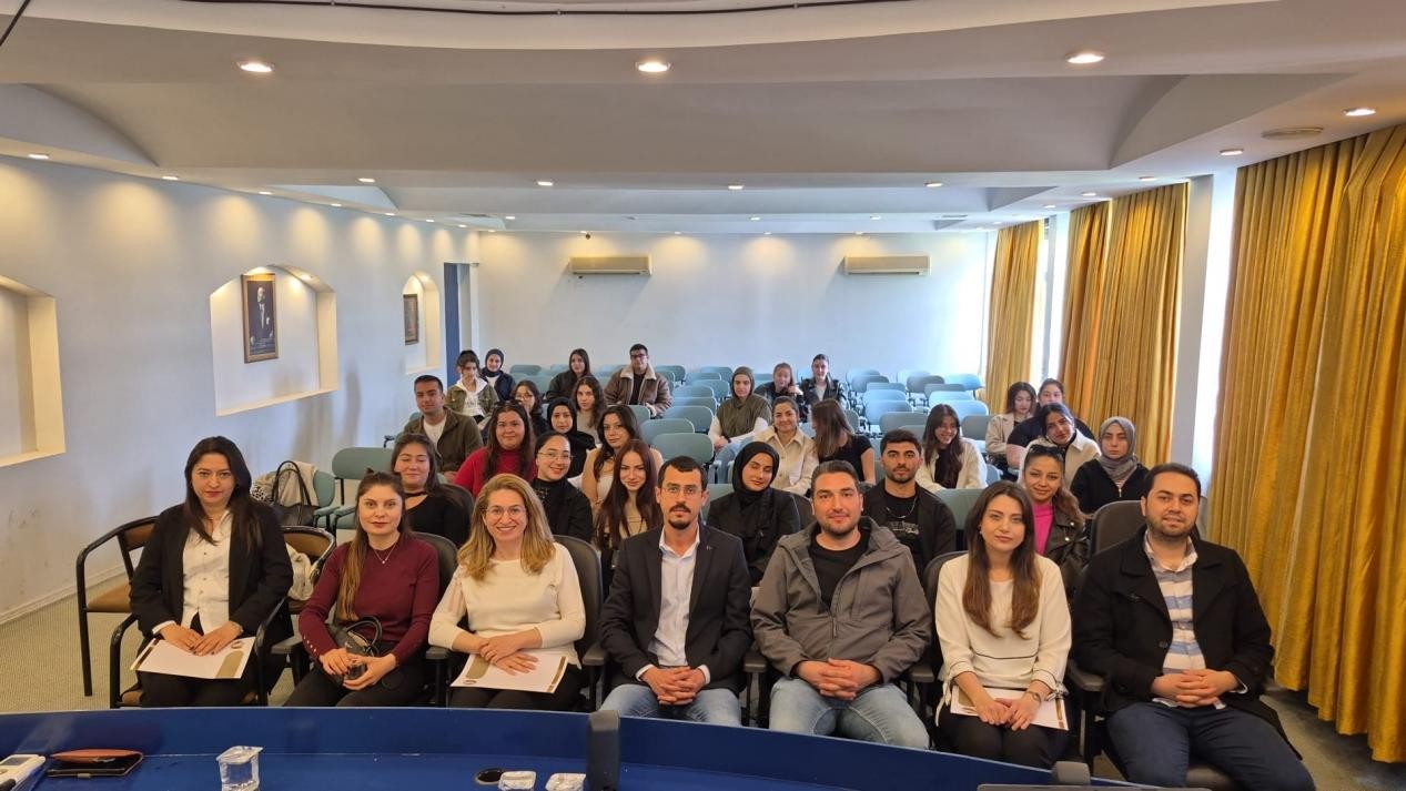 Gıda İşleme B&ouml;l&uuml;m&uuml;nden Anlamlı Etkinlik: &ldquo; Gıda Sanayisinde Suyun Rol&uuml; ve Geleceği &rdquo; detayı için tıklayınız