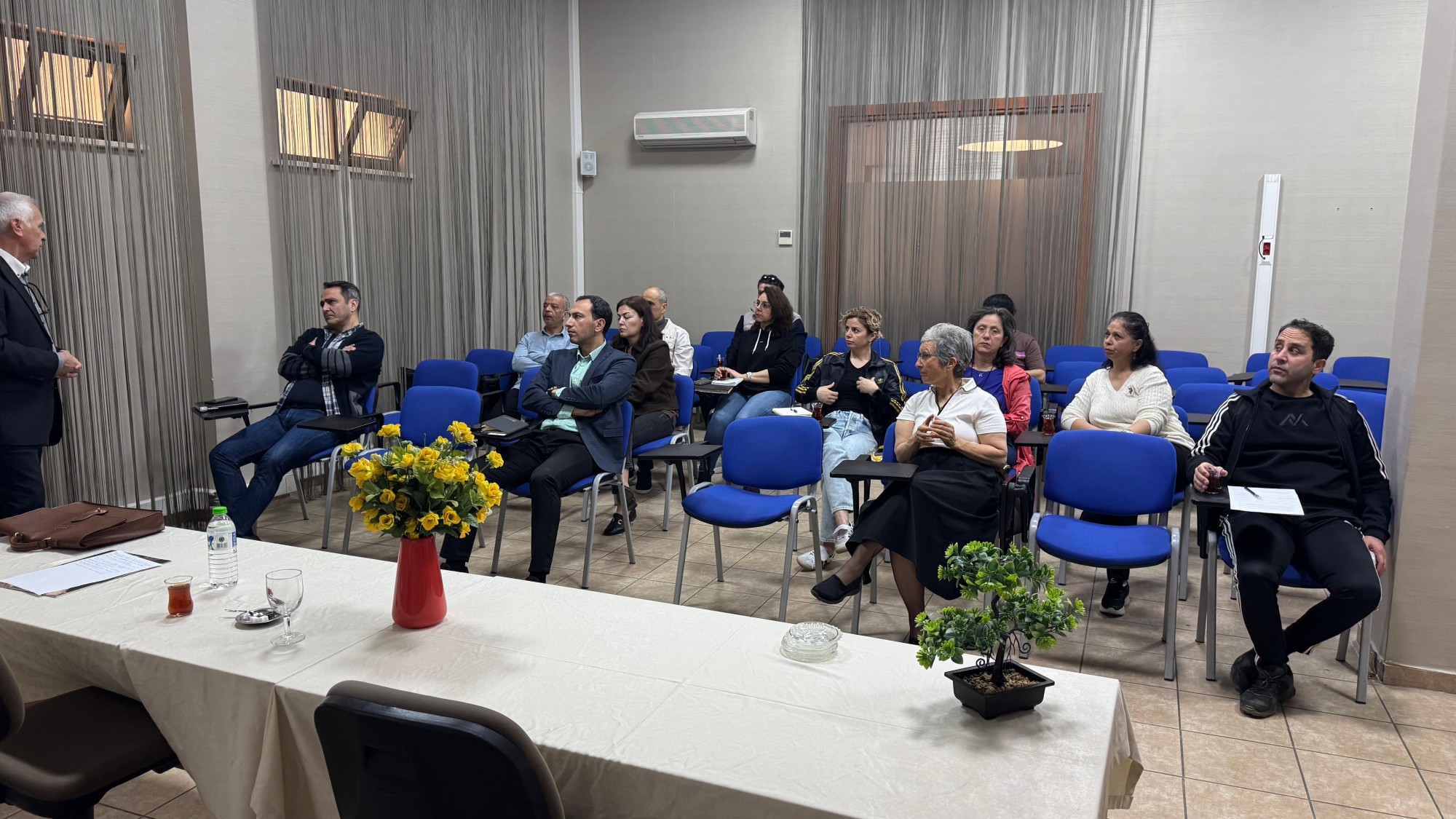 Fak&uuml;ltemizde &Ouml;z Değerlendirme 2. Tur Toplantısı Ger&ccedil;ekleştirildi. detayı için tıklayınız