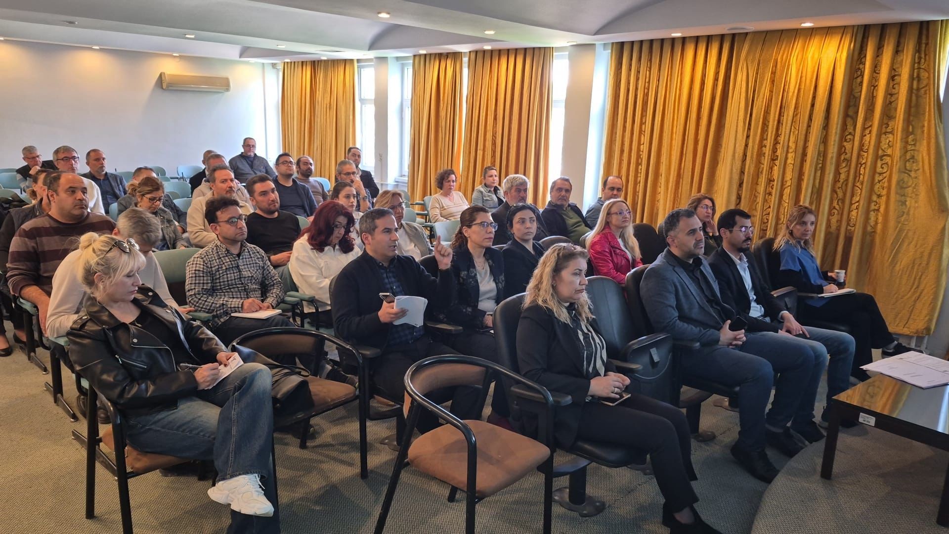 Meslek Y&uuml;ksekokulumuzda &Ouml;z Değerlendirme Raporlarına Y&ouml;nelik 2. Bilgilendirme Toplantısı Ger&ccedil;ekleştirildi detayı için tıklayınız