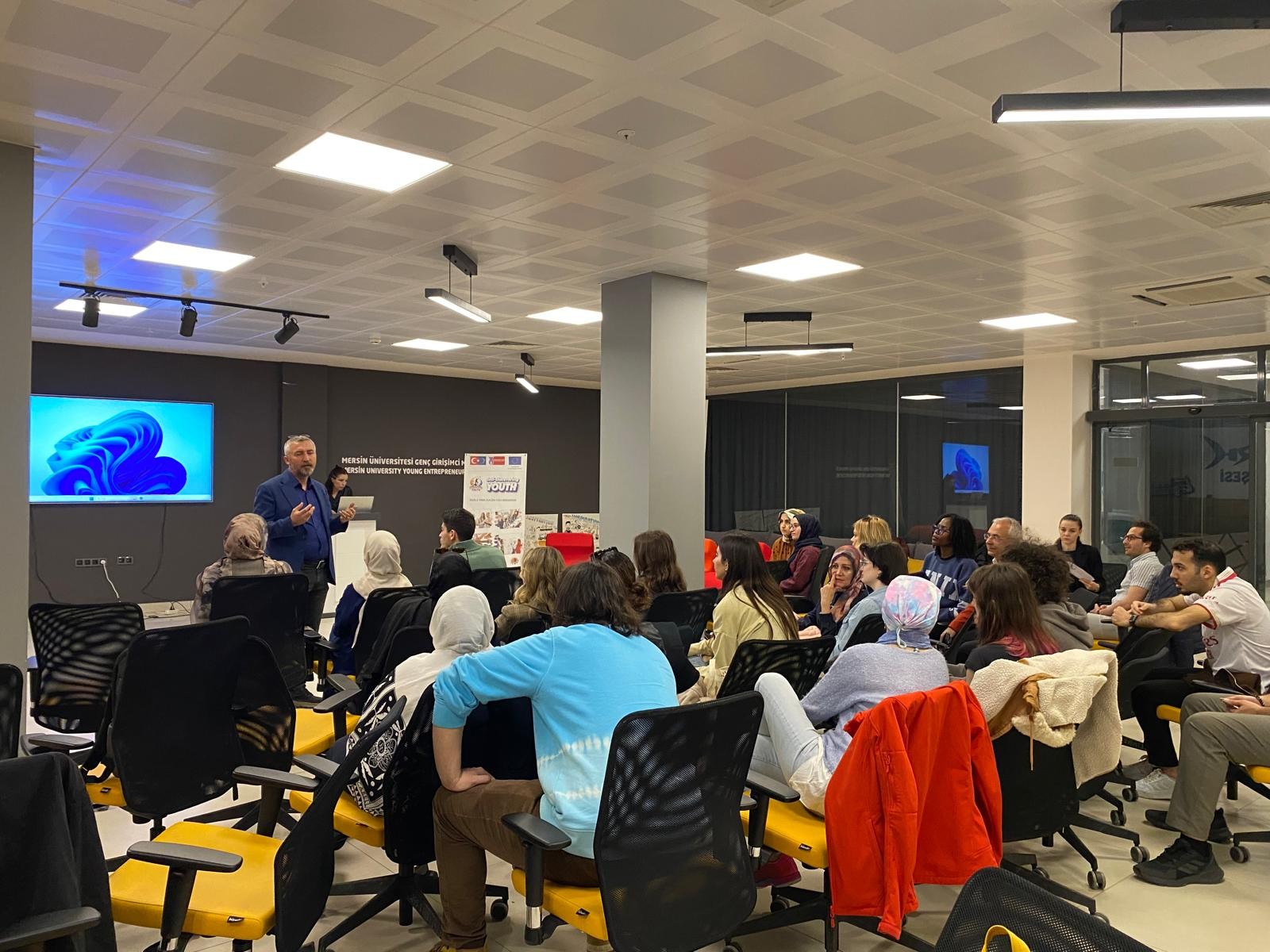 Self-Discovering Youth (Kendini Keşfeden Gen&ccedil;lik) Erasmus+ projesi başladı. detayı için tıklayınız