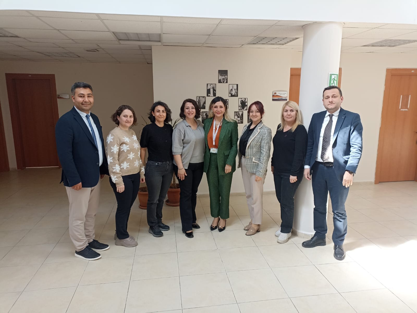 Fak&uuml;lte-Hastane İş Birliğini G&uuml;&ccedil;lendirmeye Y&ouml;nelik Toplantılar Devam Ediyor detayı için tıklayınız