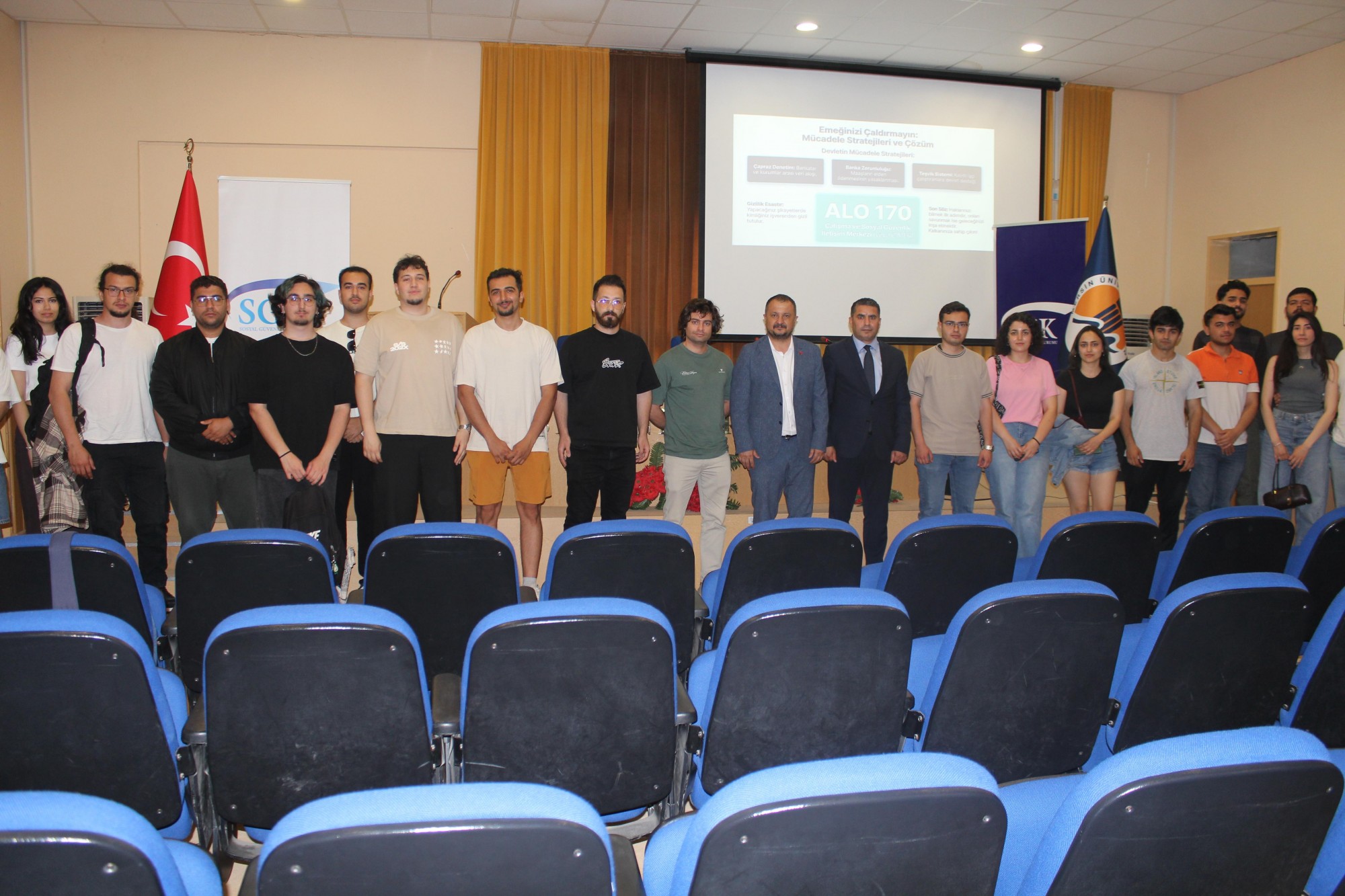 B&ouml;l&uuml;m&uuml;m&uuml;zde Sosyal G&uuml;venlik Sisteminin &Ouml;nemi, Hak ve Y&uuml;k&uuml;ml&uuml;l&uuml;kleri Başlıklı Konferans Ger&ccedil;ekleştirildi. detayı için tıklayınız
