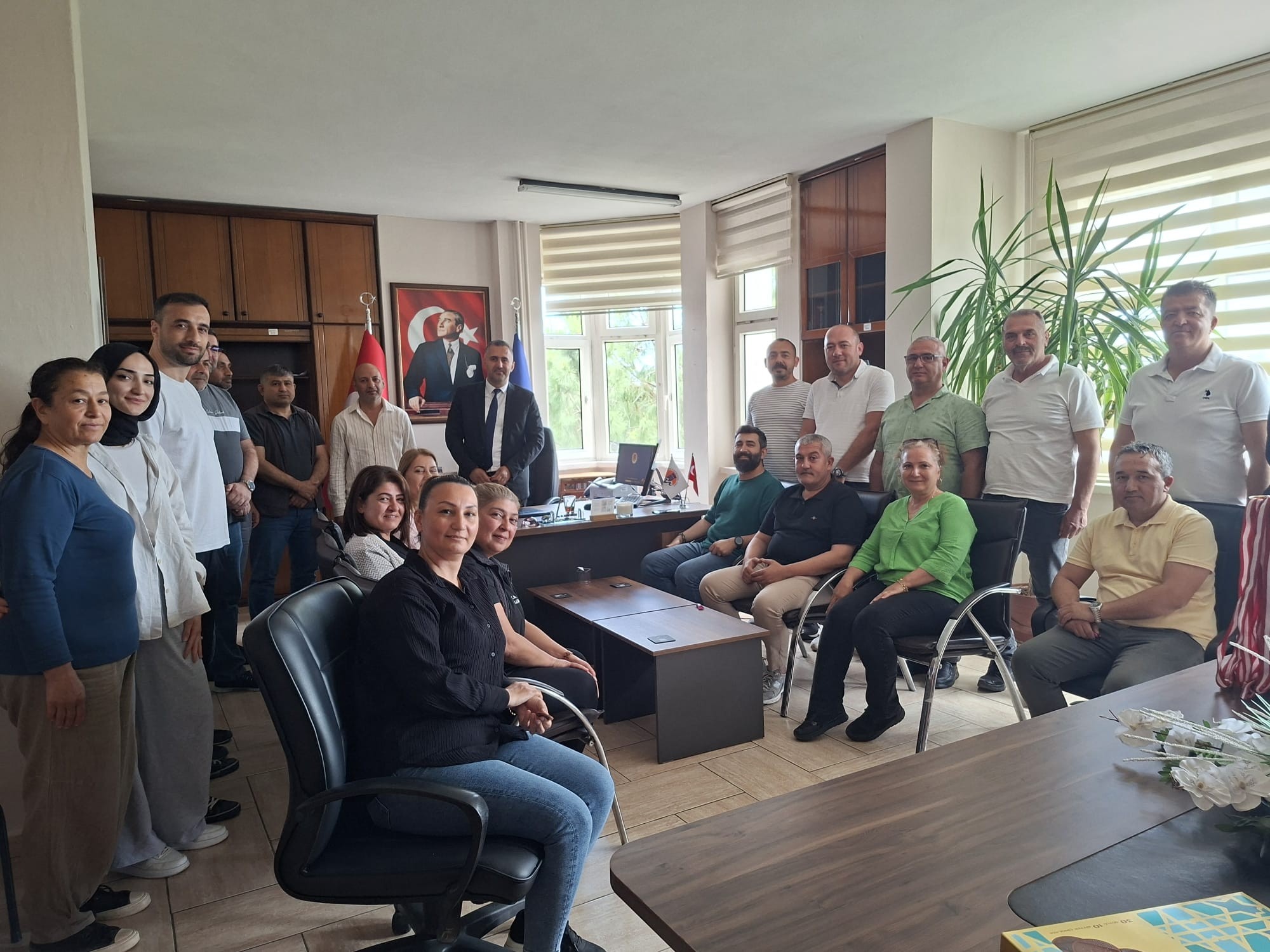Teknik Bilimler Meslek Y&uuml;ksekokulu&rsquo;nda Bayramlaşma T&ouml;reni Ger&ccedil;ekleştirildi detayı için tıklayınız