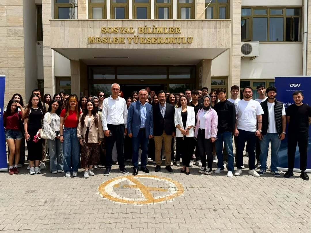 Lojistik Programında &ldquo;Konişmentonun Yolculuğu&rdquo; Konulu Seminer Ger&ccedil;ekleştirildi detayı için tıklayınız