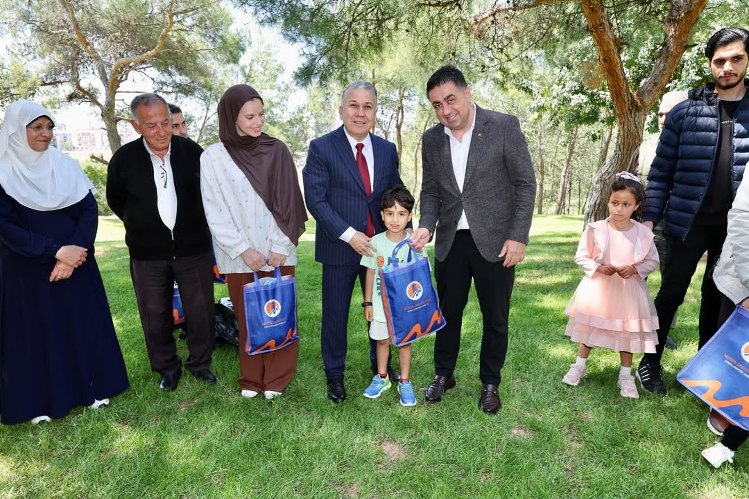 Filistinli Kardeşlerimizle G&ouml;n&uuml;l Sofrasında Buluştuk detayı için tıklayınız