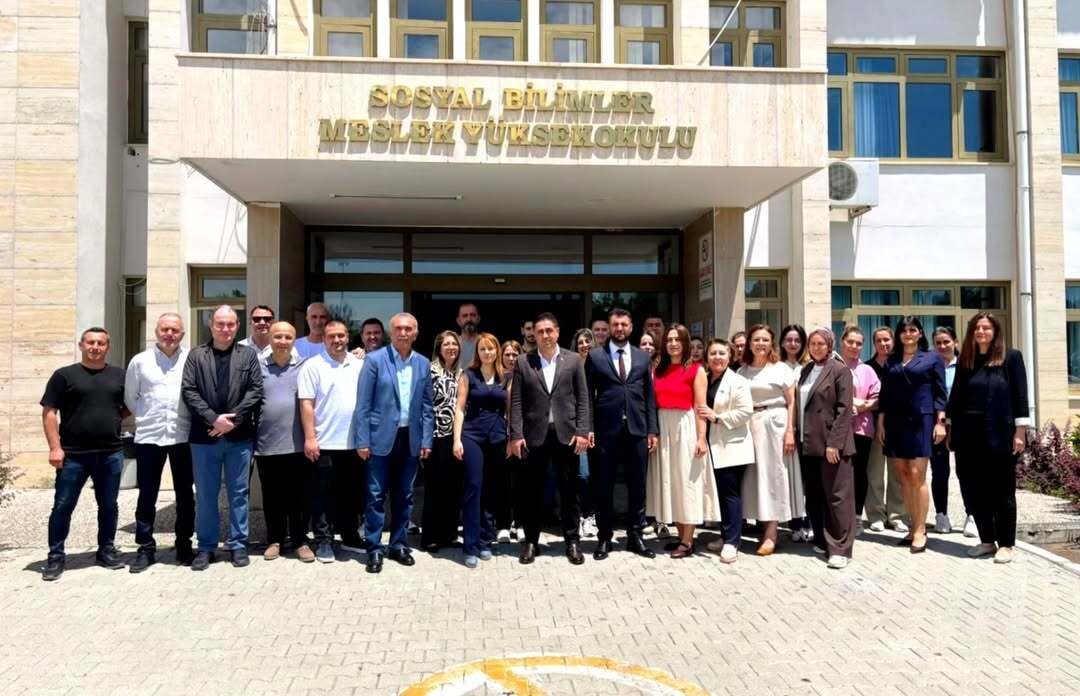 Sbmyo&rsquo;da Kurban Bayramı &Ouml;ncesi Bayramlaşma Programı Ger&ccedil;ekleştirildi detayı için tıklayınız
