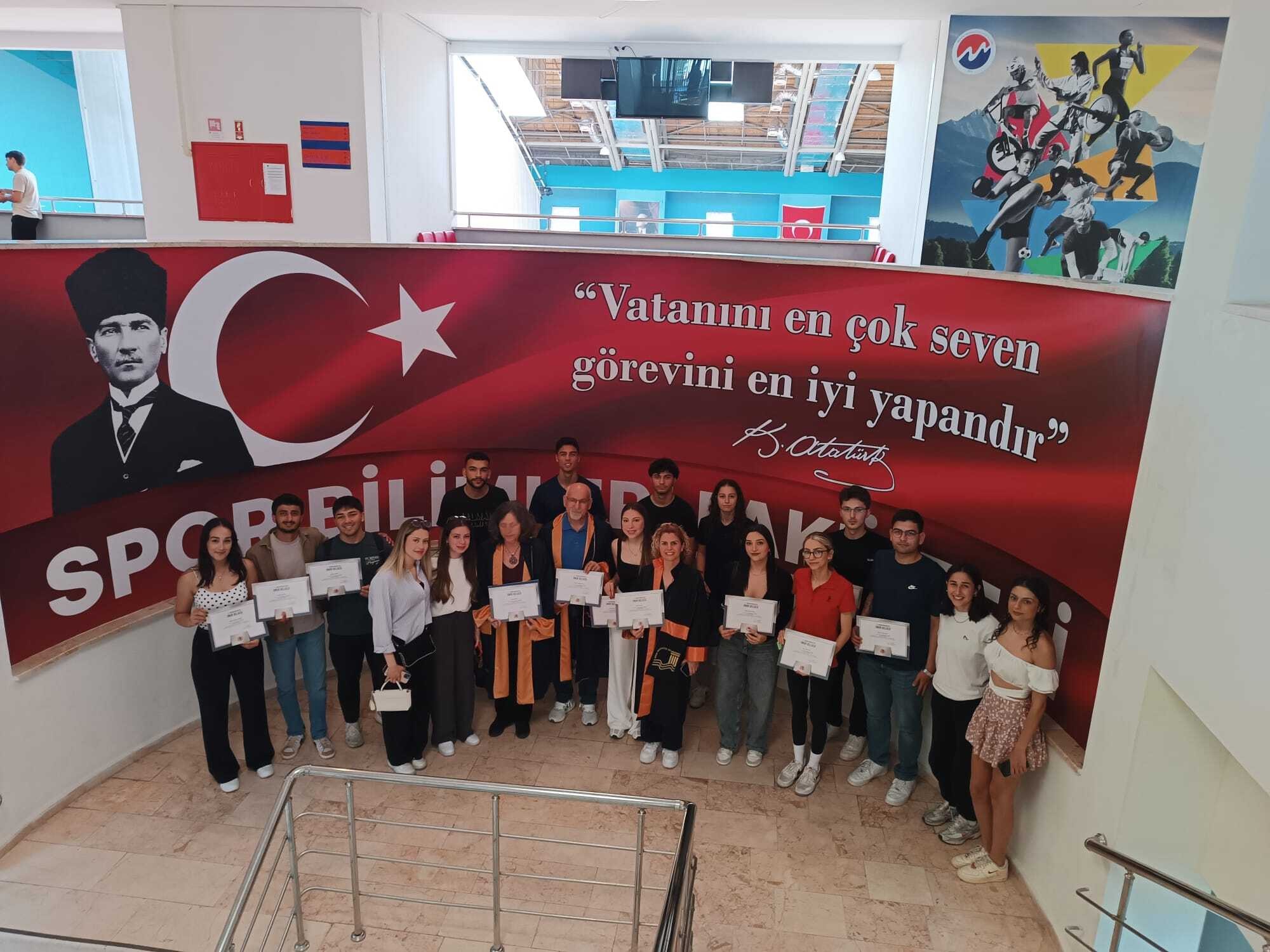 B&Ouml;L&Uuml;M&Uuml;M&Uuml;ZDE Y&Uuml;KSEK ONUR - ONUR BELGESİ T&Ouml;RENİ GER&Ccedil;EKLEŞTİRİLDİ. detayı için tıklayınız