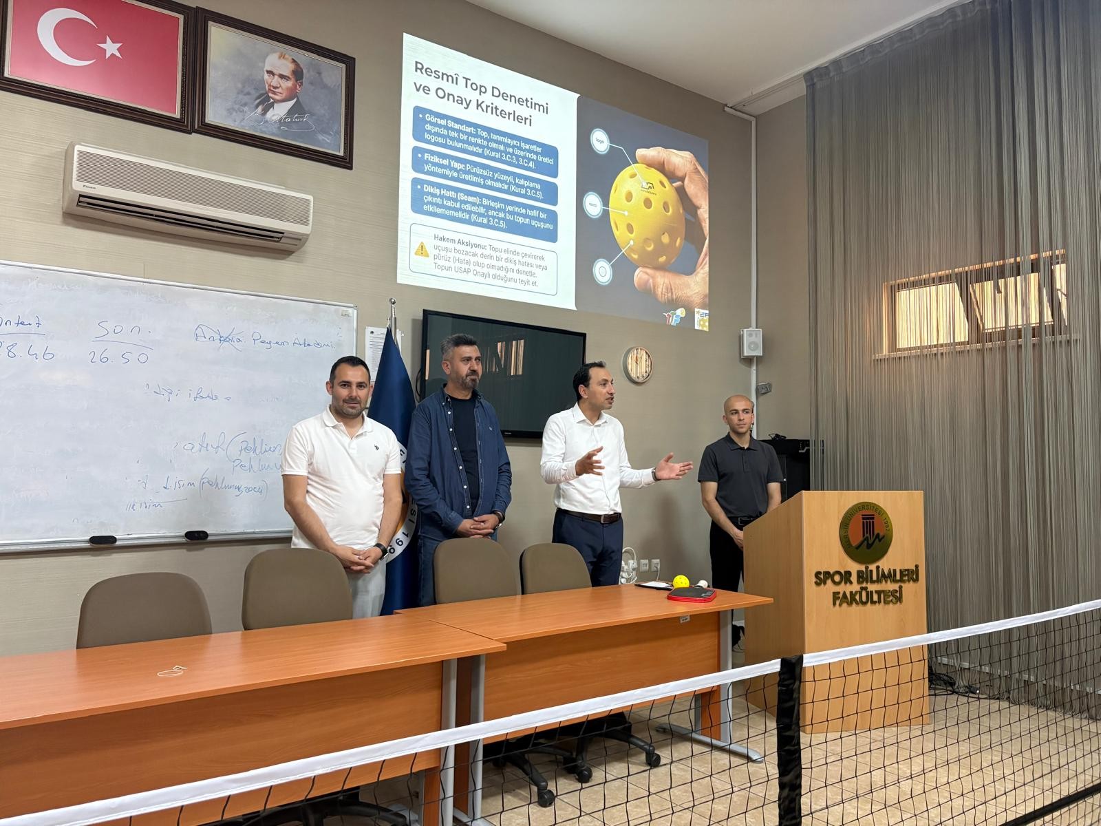 Y&uuml;kselen Spor Branşı Pickleball&rsquo;un Yeni Hakemleri &Uuml;niversitemizde Yetişiyor detayı için tıklayınız