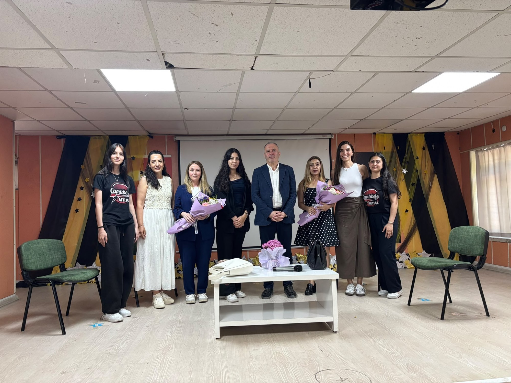 Ofis Teknolojileri ve Veri Y&ouml;netimi Programı, &Ccedil;amlıbel MTAL &Ouml;ğrencileriyle Buluştu detayı için tıklayınız