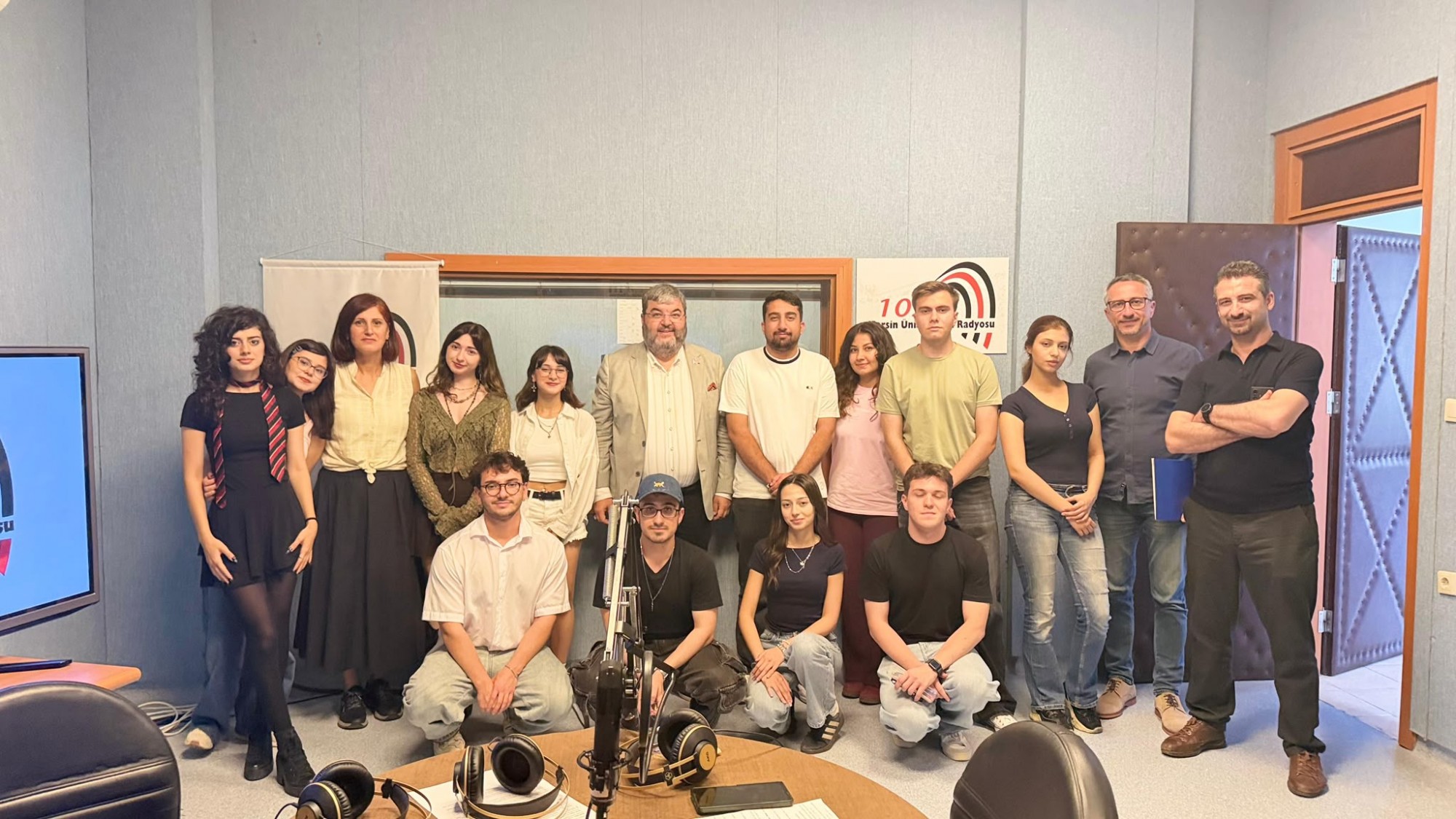 Merkez M&uuml;d&uuml;r&uuml;m&uuml;z Radyo Programı Konuğu Oldu detayı için tıklayınız