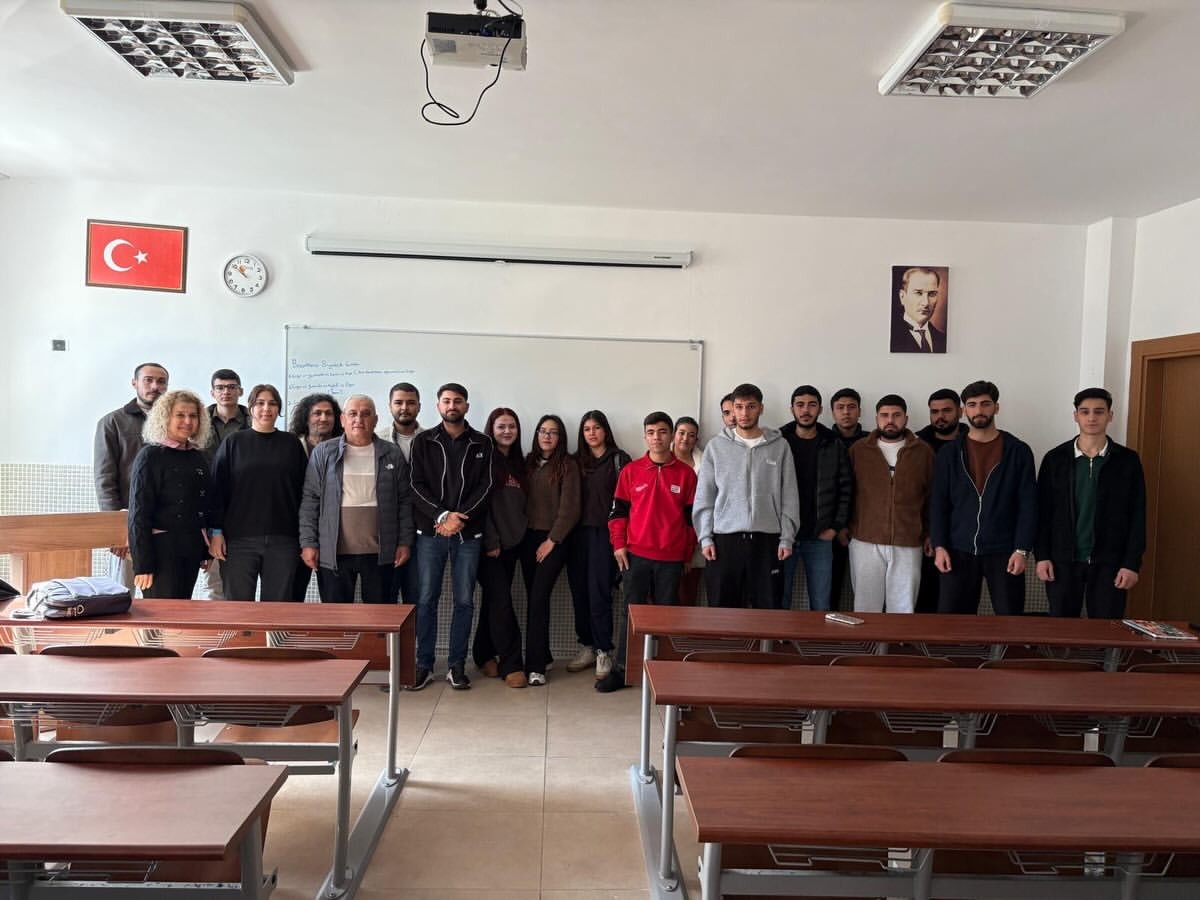 Y&uuml;ksekokulumuz Bah&ccedil;e Tarımı Programı &ouml;ğrencilerimize Mesleki &Ccedil;alışma ve Seminer Dersi kapsamında tarım ve tarımın geleceği hakkında seminer ger&ccedil;ekleştirildi. detayı için tıklayınız