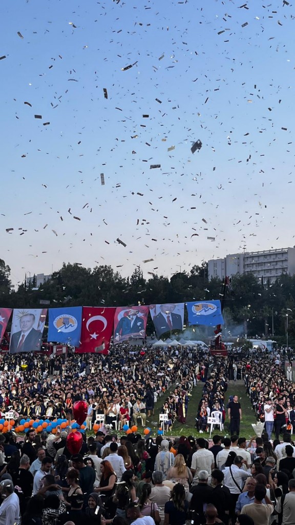 Mezunlarımızı Coşkuyla Uğurladık detayı için tıklayınız