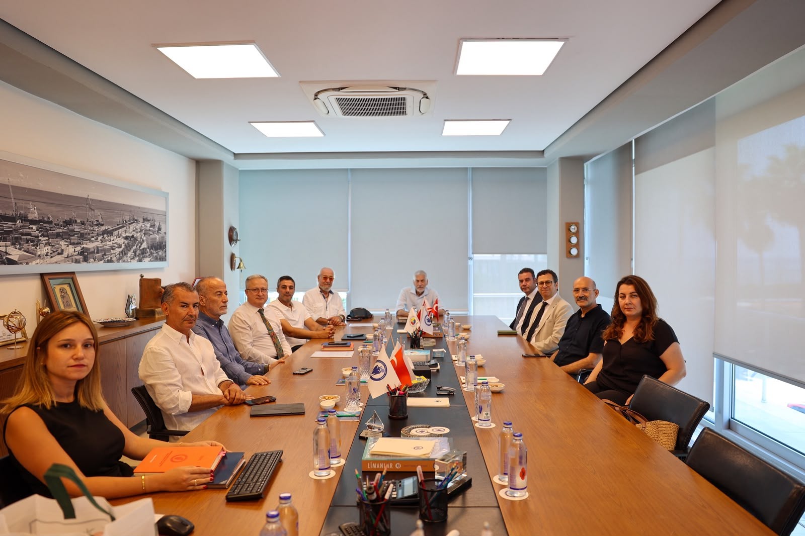 Fak&uuml;lte Y&ouml;netimimizden Mersin Deniz Ticaret Odasına İş Birliği Ziyareti detayı için tıklayınız