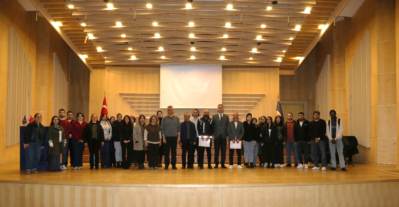 Eczacılık Fak&uuml;ltesi&rsquo;nde &ldquo;Narkorehber&rdquo; Sunumu Ger&ccedil;ekleştirildi detayı için tıklayınız